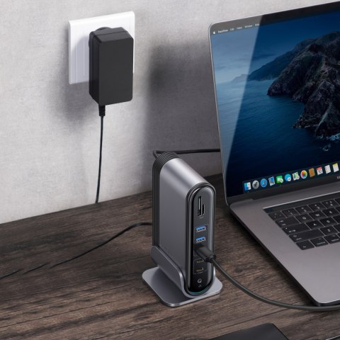 Baseus HUB Stacja robocza Three-Screen USB-C 17w1 plus zasilacz szara Baseus HUB Stacja robocza Three-Screen USB-C 17w1 plus zasilacz szara