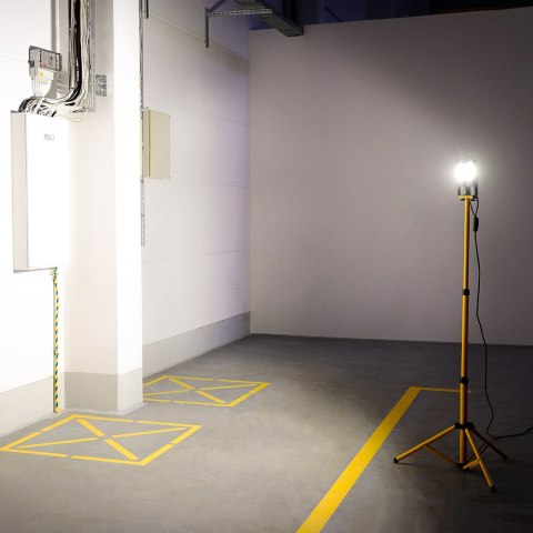 Naświetlacz LED na statywie 2x30W 6000K Forever Light Naświetlacz LED na statywie 2x30W 6000K Forever Light