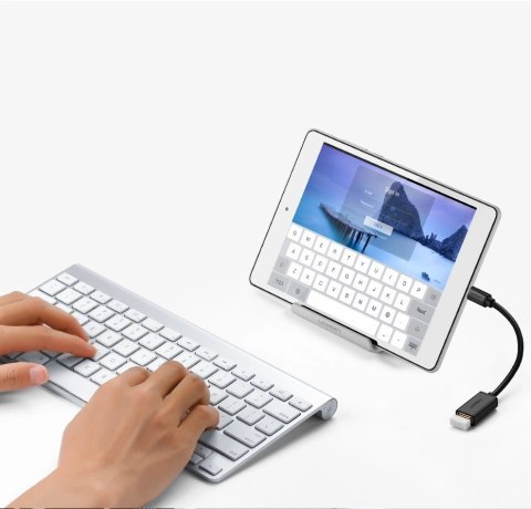 Adapter Ugreen US154 30701 USB-A 3.0 (żeński) / USB-C 3.0 (męski) OTG - czarny Adapter Ugreen US154 30701 USB-A 3.0 (żeński) / USB-C 3.0 (męski) OTG - czarny