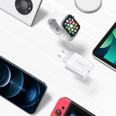 Ugreen ładowarka sieciowa USB Power Delivery 3.0 Quick Charge 4.0+ 20W 3A biały (60450) Ugreen ładowarka sieciowa USB Power Delivery 3.0 Quick Charge 4.0+ 20W 3A biały (60450)