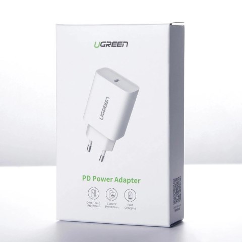 Ugreen ładowarka sieciowa USB Power Delivery 3.0 Quick Charge 4.0+ 20W 3A biały (60450) Ugreen ładowarka sieciowa USB Power Delivery 3.0 Quick Charge 4.0+ 20W 3A biały (60450)