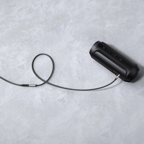 Kabel Ugreen AV118 10592 mini jack 3,5 mm (męski) / mini jack 3,5 mm (żeński) 1m - srebrny Kabel Ugreen AV118 10592 mini jack 3,5 mm (męski) / mini jack 3,5 mm (żeński) 1m - srebrny