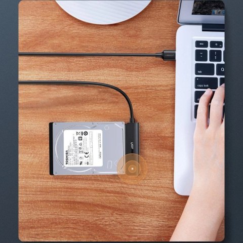 Ugreen adapter przejściówka dysku HDD SSD 2,5'' SATA III 3.0 - USB 3.2 Gen 1 (USB 5 Gbps) czarny (70609 CM321) Ugreen adapter przejściówka dysku HDD SSD 2,5'' SATA III 3.0 - USB 3.2 Gen 1 (USB 5 Gbps) czarny (70609 CM321)