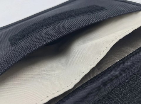 Etui antykradzieżowe na klucze samochodowe telefon blokujące fale radiowe Faraday Box klatka Faradaya 20 cm x 11 cm czarny Etui antykradzieżowe na klucze samochodowe telefon blokujące fale radiowe Faraday Box klatka Faradaya 20 cm x 11 cm czarny