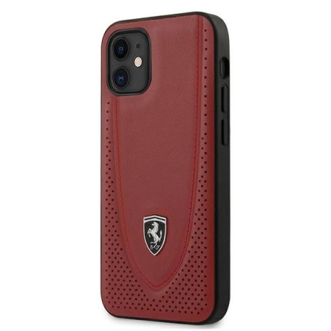 Etui Ferrari Off Track Perforated na iPhone 12 mini - czerwone Etui Ferrari Off Track Perforated na iPhone 12 mini - czerwone