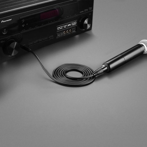 Ugreen kabel audio przewód mikrofonowy do mikrofonu XLR (żeński) - 6,35 mm jack (męski) 5 m (AV131) Ugreen kabel audio przewód mikrofonowy do mikrofonu XLR (żeński) - 6,35 mm jack (męski) 5 m (AV131)