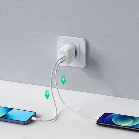 Ugreen ładowarka sieciowa 2x USB Typ C 40W Power Delivery biały (10343) Ugreen ładowarka sieciowa 2x USB Typ C 40W Power Delivery biały (10343)