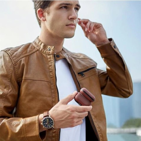 Etui UNIQ Terra Genuine Leather na AirPods Pro - oliwkowe Etui UNIQ Terra Genuine Leather na AirPods Pro - oliwkowe