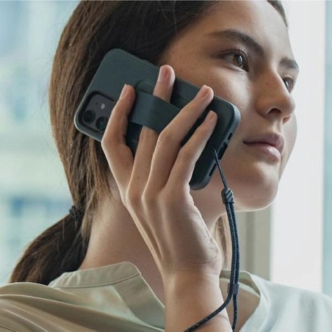 Etui Uniq Heldro na iPhone 12 / iPhone 12 Pro - białe Etui Uniq Heldro na iPhone 12 / iPhone 12 Pro - białe