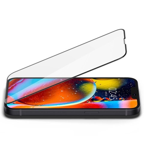 Szkło hartowane Spigen Glass FC na iPhone 13 / 13 Pro / 14 / 16e - czarne
