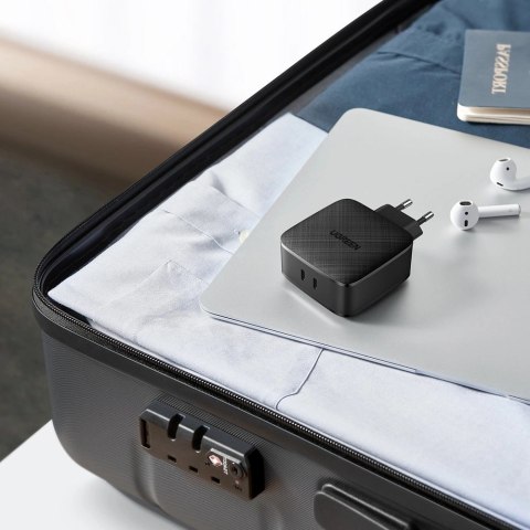 Ugreen ładowarka sieciowa 2x USB Typ C 66W Power Delivery 3.0 Quick Charge 4.0+ czarny (CD216) Ugreen ładowarka sieciowa 2x USB Typ C 66W Power Delivery 3.0 Quick Charge 4.0+ czarny (CD216)