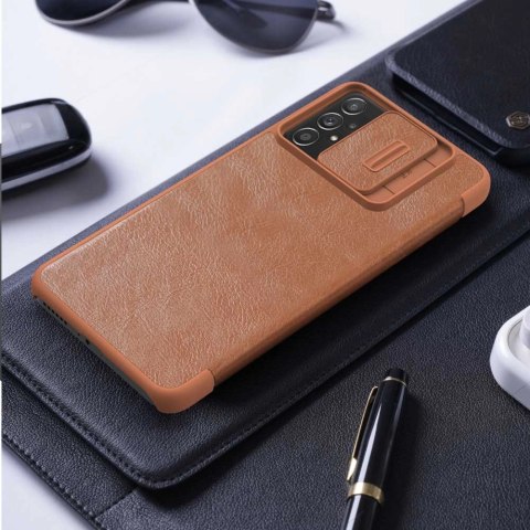 Nillkin Qin skórzana kabura etui Samsung Galaxy A73 brązowy Nillkin Qin skórzana kabura etui Samsung Galaxy A73 brązowy