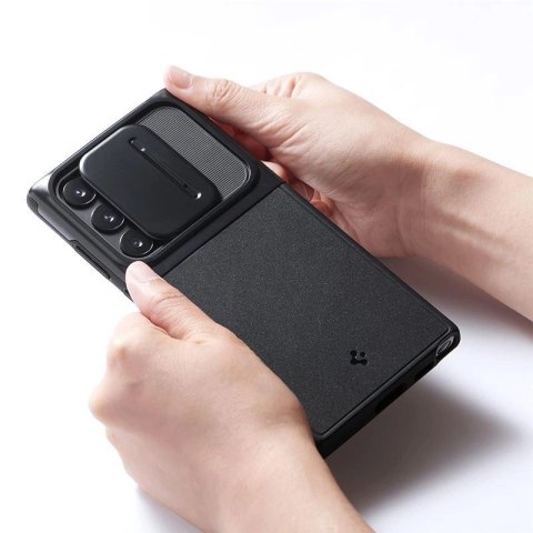 Etui Spigen Optik Armor na Samsung Galaxy S22 Ultra - czarne Etui Spigen Optik Armor na Samsung Galaxy S22 Ultra - czarne
