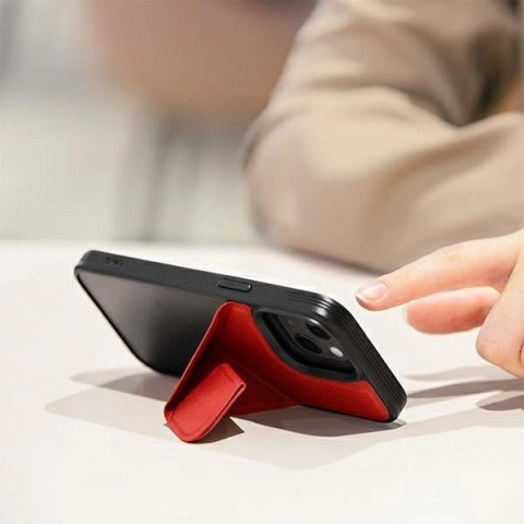 Etui UNIQ Transforma MagSafe na iPhone 13 - czerwone Etui UNIQ Transforma MagSafe na iPhone 13 - czerwone