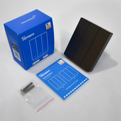 Sonoff inteligentny 3-kanałowy przełącznik ścienny Wi-Fi czarny (M5-3C-80) Sonoff inteligentny 3-kanałowy przełącznik ścienny Wi-Fi czarny (M5-3C-80)