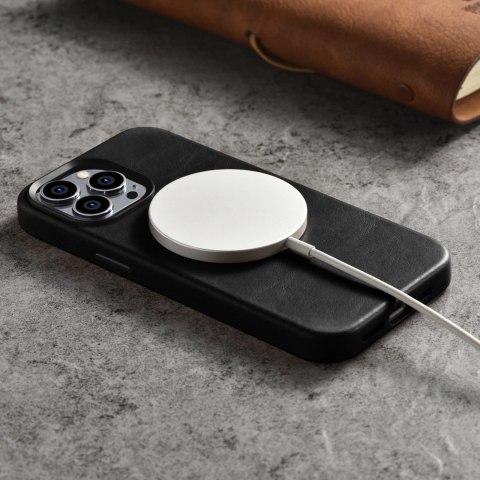 ICarer Oil Wax Premium Leather Case skórzane etui iPhone 14 Pro Max magnetyczne z MagSafe czarny (WMI14220704-BK) ICarer Oil Wax Premium Leather Case skórzane etui iPhone 14 Pro Max magnetyczne z MagSafe czarny (WMI14220704-BK)