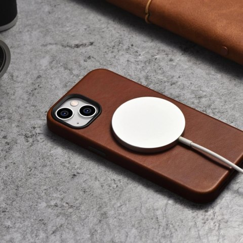 ICarer Oil Wax Premium Leather Case skórzane etui iPhone 14 magnetyczne z MagSafe brązowy (WMI14220701-RB) ICarer Oil Wax Premium Leather Case skórzane etui iPhone 14 magnetyczne z MagSafe brązowy (WMI14220701-RB)
