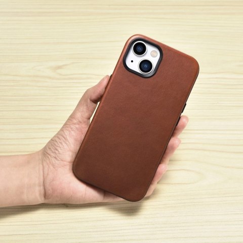 ICarer Oil Wax Premium Leather Case skórzane etui iPhone 14 magnetyczne z MagSafe brązowy (WMI14220701-RB) ICarer Oil Wax Premium Leather Case skórzane etui iPhone 14 magnetyczne z MagSafe brązowy (WMI14220701-RB)