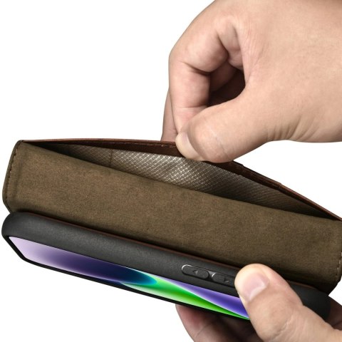 ICarer Oil Wax Wallet Case 2in1 etui iPhone 14 skórzany pokrowiec z klapką Anti-RFID brązowy (WMI14220721-BN) ICarer Oil Wax Wallet Case 2in1 etui iPhone 14 skórzany pokrowiec z klapką Anti-RFID brązowy (WMI14220721-BN)
