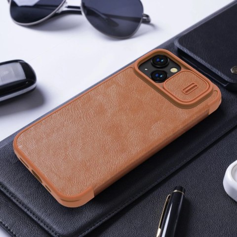 Nillkin Qin Leather Pro Case etui iPhone 14 osłona na aparat kabura pokrowiec obudowa z klapką brązowy Nillkin Qin Leather Pro Case etui iPhone 14 osłona na aparat kabura pokrowiec obudowa z klapką brązowy