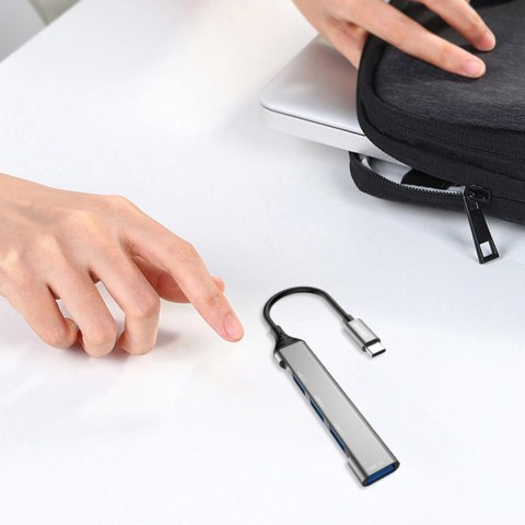 Dudao HUB 4w1 USB-C - 4x USB-A (3 x USB2.0 / USB3.0) 6,3cm czarny (A16T) Dudao HUB 4w1 USB-C - 4x USB-A (3 x USB2.0 / USB3.0) 6,3cm czarny (A16T)