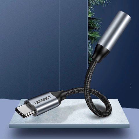 Ugreen przejściówka do słuchawek z 3,5 mm mini jack na USB Typ C 10 cm szary (30632) Ugreen przejściówka do słuchawek z 3,5 mm mini jack na USB Typ C 10 cm szary (30632)