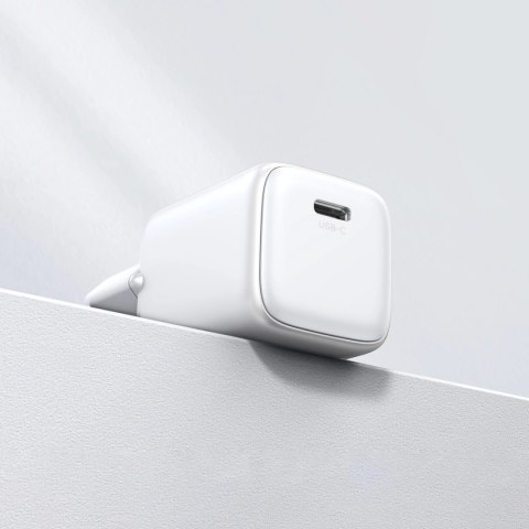 Ładowarka Ugreen Nexode mini CD318 15324 sieciowa GaN 20W USB-C PD 3.0 / QC 4.0 - biała Ładowarka Ugreen Nexode mini CD318 15324 sieciowa GaN 20W USB-C PD 3.0 / QC 4.0 - biała