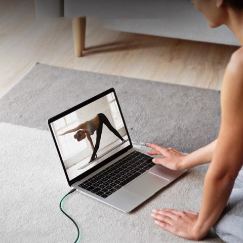 Kabel Ugreen 10387 USB-C - USB-C PD QC 4K 60Hz 100W 5A 10Gb/s 1m - czarny Kabel Ugreen 10387 USB-C - USB-C PD QC 4K 60Hz 100W 5A 10Gb/s 1m - czarny