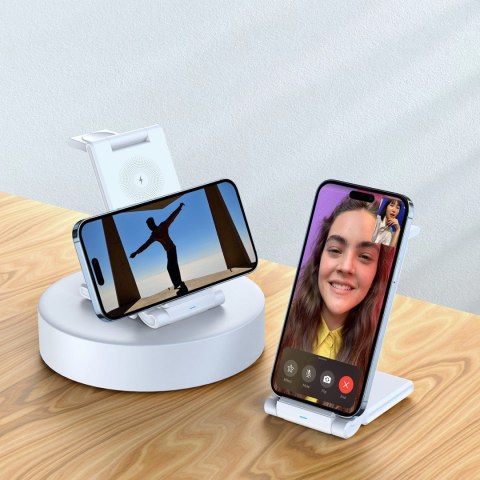 Bezprzewodowa ładowarka 3w1 do telefonów Qi 15W oraz smartwatchy Samsung Galaxy Duzzona W10-S - biała Bezprzewodowa ładowarka 3w1 do telefonów Qi 15W oraz smartwatchy Samsung Galaxy Duzzona W10-S - biała