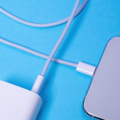 Maxlife kabel MXUC-06 USB-C - USB-C 1,0 m 20W niebieski nylonowy Maxlife kabel MXUC-06 USB-C - USB-C 1,0 m 20W niebieski nylonowy