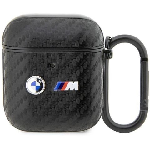 Etui BMW Carbon Double Metal Logo na AirPods 1/2 - czarne Etui BMW Carbon Double Metal Logo na AirPods 1/2 - czarne