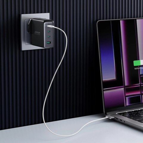 Szybka ładowarka sieciowa GaN 140W 3 x USB-C / USB-A Joyroom JR-TCG05EU - czarna + kabel USB-C - USB-C 240W 1.2m Szybka ładowarka sieciowa GaN 140W 3 x USB-C / USB-A Joyroom JR-TCG05EU - czarna + kabel USB-C - USB-C 240W 1.2m