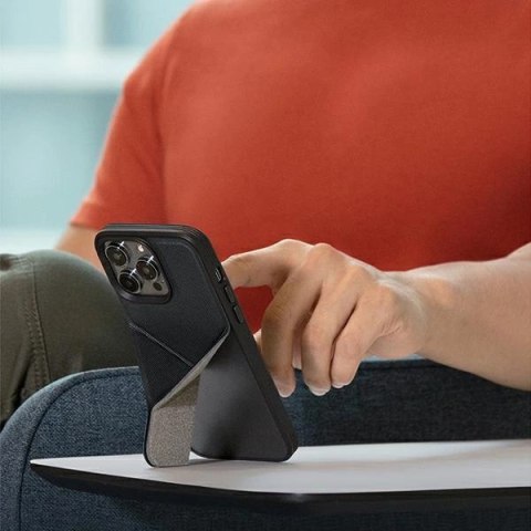 Etui UNIQ Transforma Magclick Charging na iPhone 14 Pro Max - niebieskie