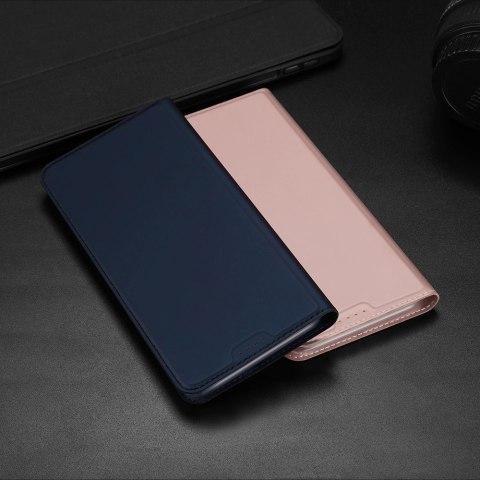 Etui do iPhone 15 Pro pokrowiec z klapką i portfelem Dux Ducis Skin Pro - czarne Etui do iPhone 15 Pro pokrowiec z klapką i portfelem Dux Ducis Skin Pro - czarne