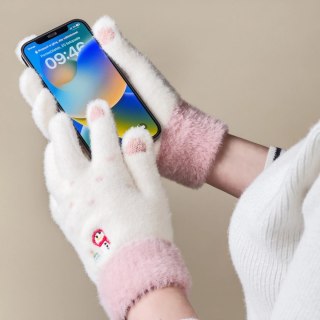 Rękawiczki zimowe do telefonu damskie z bałwankiem i choinką - biało-różowe