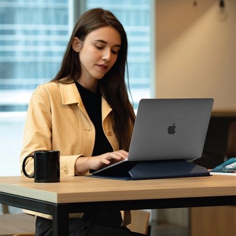 Pokrowiec UNIQ Oslo na laptopa 14" - zielony Pokrowiec UNIQ Oslo na laptopa 14" - zielony