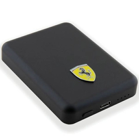 Powerbank Ferrari Metal Logo MagSafe 15W 5000mAh - czarny Powerbank Ferrari Metal Logo MagSafe 15W 5000mAh - czarny
