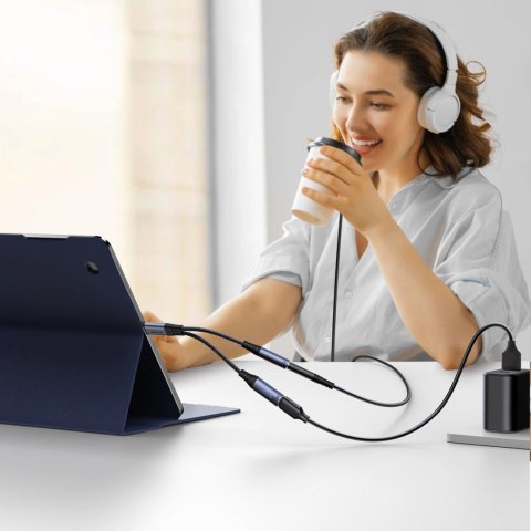 Adapter DAC 2w1 Joyroom SY-C02 USB-C do USB-C / mini jack 3.5 mm - czarny Adapter DAC 2w1 Joyroom SY-C02 USB-C do USB-C / mini jack 3.5 mm - czarny