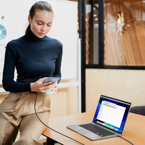 Kabel Ugreen US562 USB-C - USB-C PD QC 100W 5A 480Mb/s 1,5m - czarny Kabel Ugreen US562 USB-C - USB-C PD QC 100W 5A 480Mb/s 1,5m - czarny