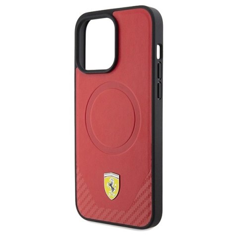 Etui Ferrari Carbon Metal Logo MagSafe na iPhone 15 Pro Max - czerwone Etui Ferrari Carbon Metal Logo MagSafe na iPhone 15 Pro Max - czerwone