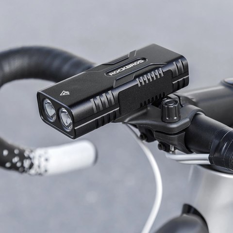 Lampka rowerowa Rockbros 24310002001 850 lm z funkcją powerbanku + kabel USB-C - USB-A - czarna Lampka rowerowa Rockbros 24310002001 850 lm z funkcją powerbanku + kabel USB-C - USB-A - czarna