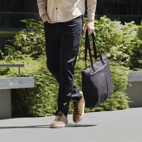 Torba UNIQ Hava na laptopa 16'' RPET - niebieska