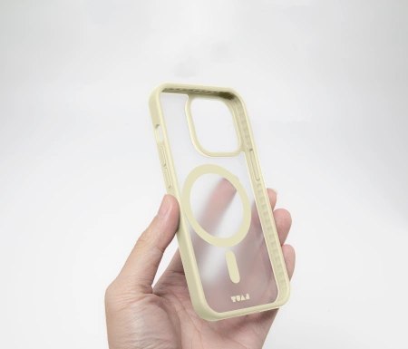 Etui LAUT Huex Protect z MagSafe do iPhone 13 / 14 / 15 - żółte Etui LAUT Huex Protect z MagSafe do iPhone 13 / 14 / 15 - żółte