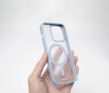 Etui LAUT Huex Protect z MagSafe do iPhone 14 Plus / 15 Plus - jasnoniebieskie Etui LAUT Huex Protect z MagSafe do iPhone 14 Plus / 15 Plus - jasnoniebieskie