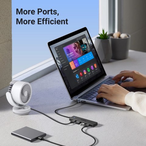HUB Ugreen CM219 25851 z 4 portami USB-A 3.0 i kablem USB-A 3.0 15cm - czarny
