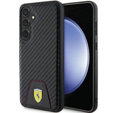 Etui Ferrari Carbon Stitched Bottom na Samsung Galaxy S24+ - czarne Etui Ferrari Carbon Stitched Bottom na Samsung Galaxy S24+ - czarne