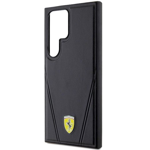 Etui Ferrari Hot Stamp V Lines MagSafe na Samsung Galaxy S24 Ultra - czarne Etui Ferrari Hot Stamp V Lines MagSafe na Samsung Galaxy S24 Ultra - czarne