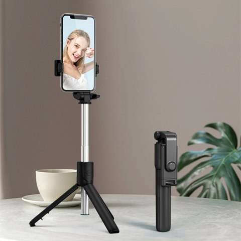 Selfie stick WRY1S teleskopowy tripod 0.7m na telefon - czarny Selfie stick WRY1S teleskopowy tripod 0.7m na telefon - czarny