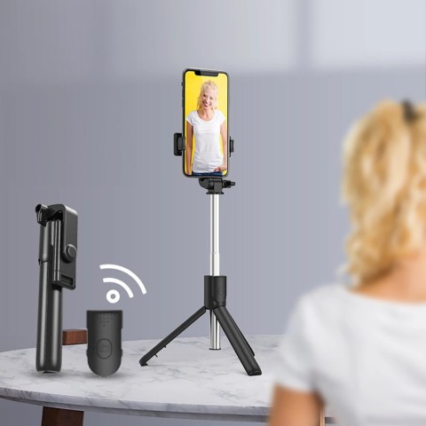 Selfie stick WRY1S teleskopowy tripod 0.7m na telefon - czarny Selfie stick WRY1S teleskopowy tripod 0.7m na telefon - czarny