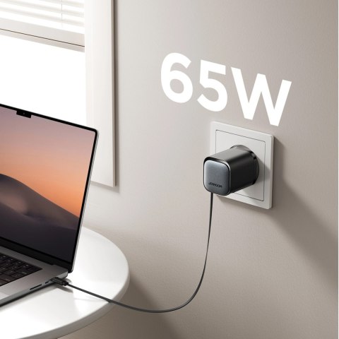 Ładowarka GaN Joyroom JR-TCL02 65W USB-A USB-C z wbudowanym kablem USB-C - czarna Ładowarka GaN Joyroom JR-TCL02 65W USB-A USB-C z wbudowanym kablem USB-C - czarna